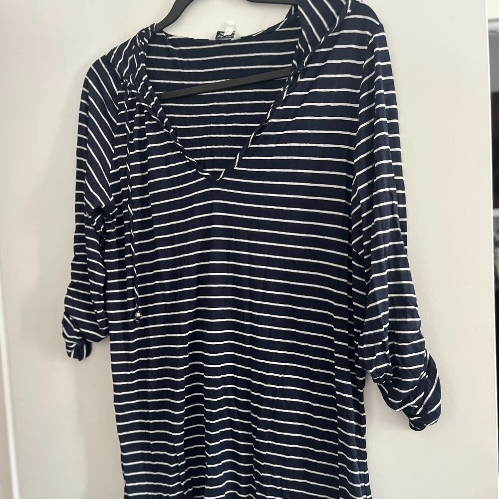 Nautica Women's Size Medium Striped Swim Coverup - like new!